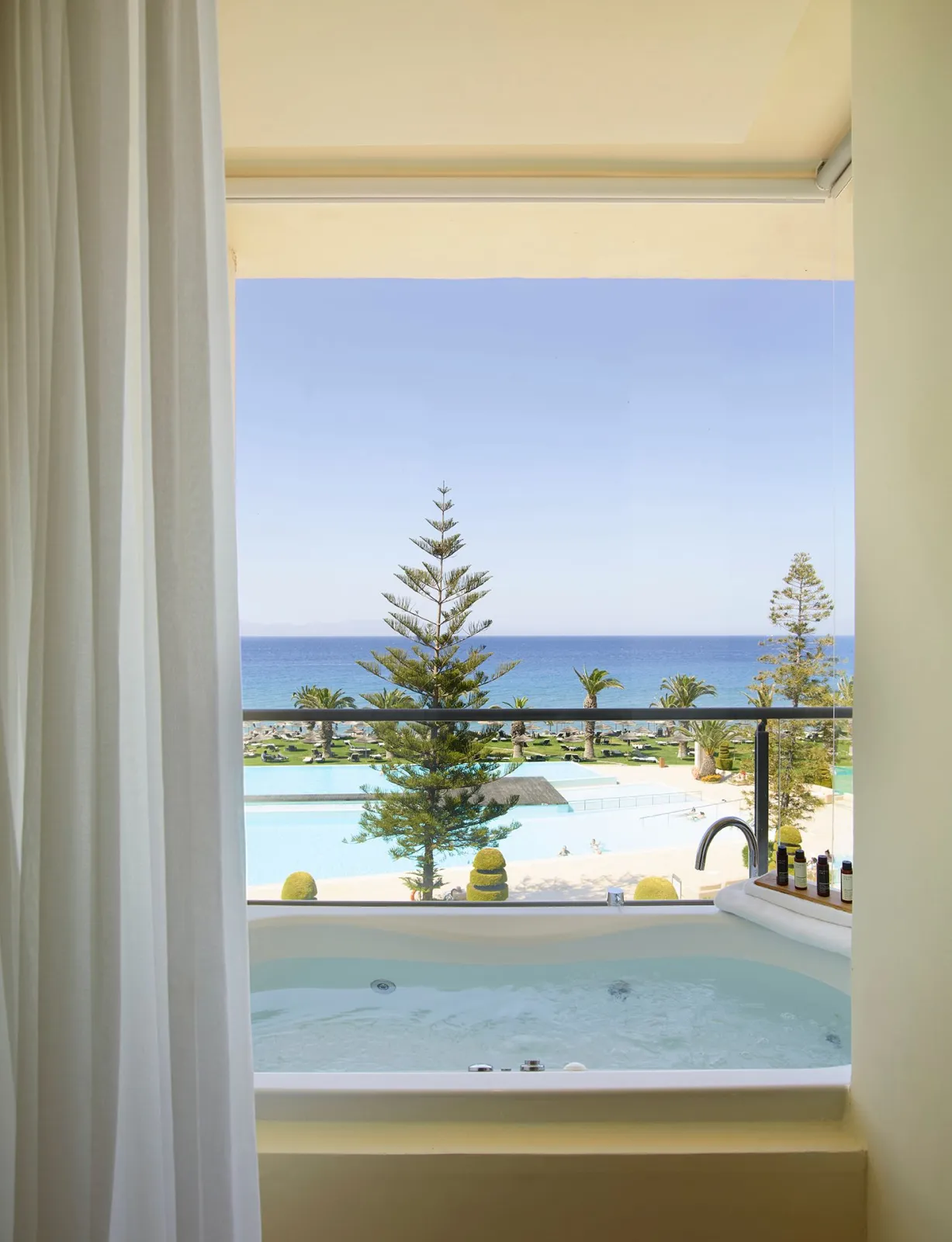 Deluxe Room with Spa Bath Sea View - 30m²
