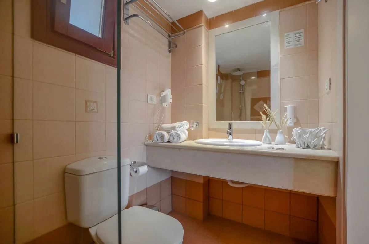Comfort Room Pool or Sea view