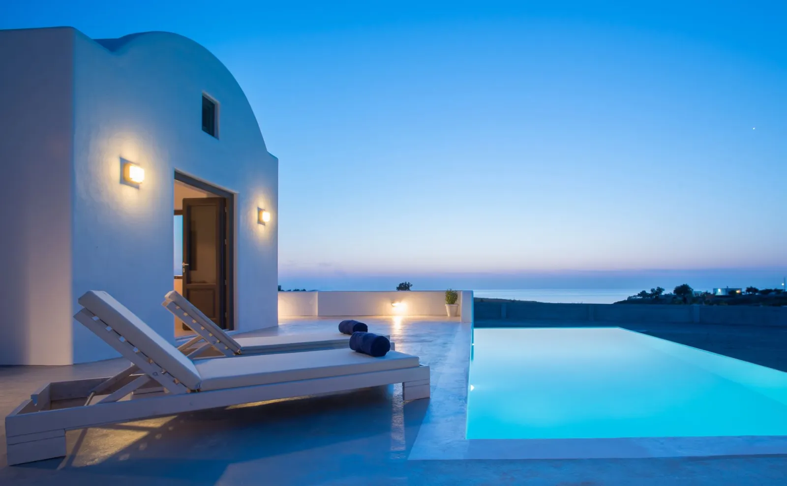 Luxury Villa with Private Pool and Sea View