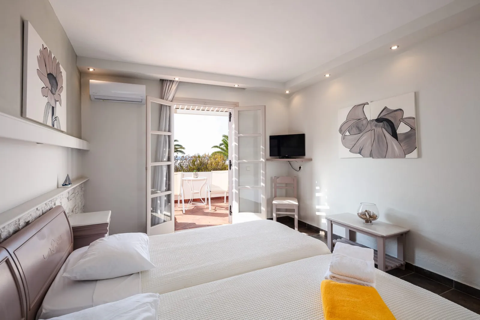 Aegean Room with Terrace &amp; Garden View