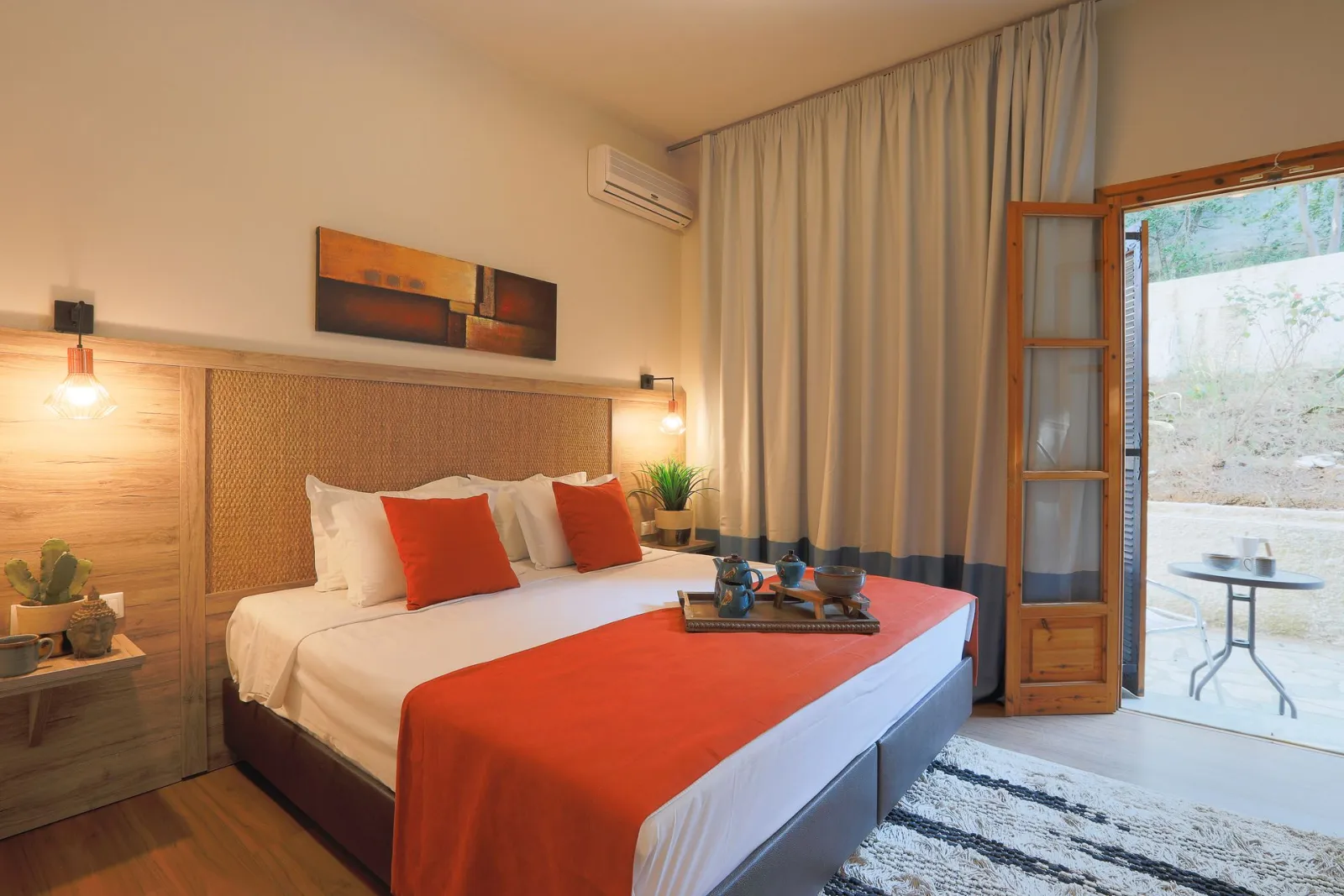 Standard Double Room with Mountain View
