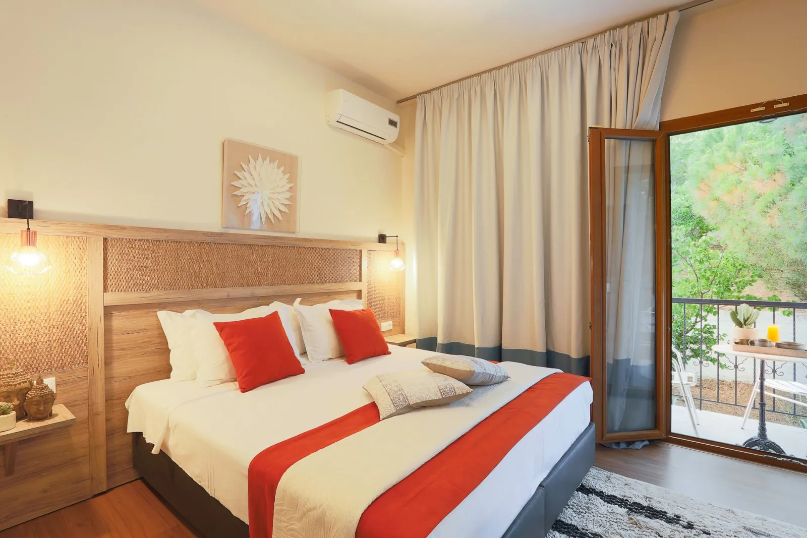 Deluxe Double Room with Mountain View