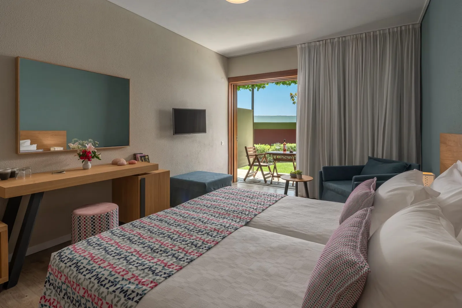 Standard Room with Garden view