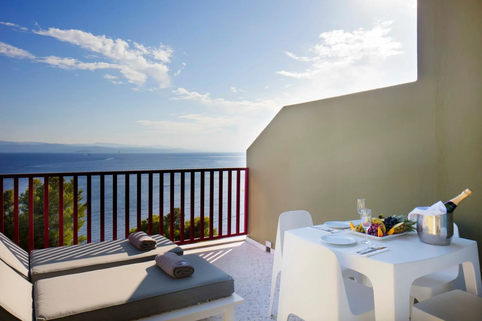 Executive Plus with Panoramic Sea View