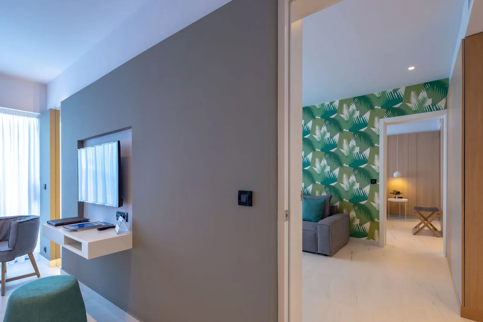 Double Suite with outdoor Jacuzzi &amp; Panoramic Sea View