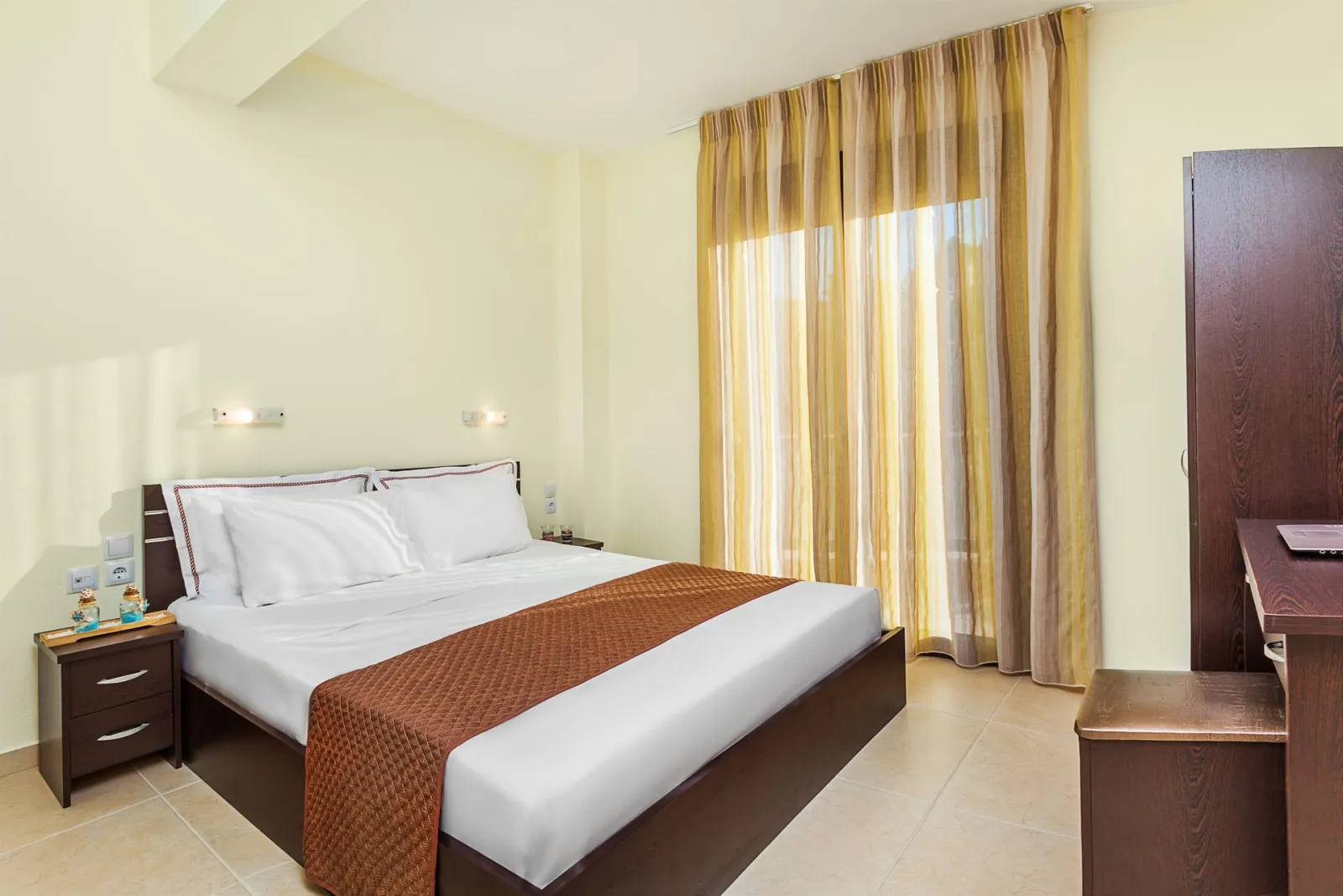 Suite 1-Bedroom Sea View