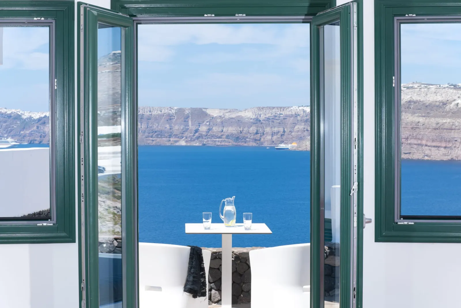 Premier Suite with Hot Tub and Panoramic Volcano View