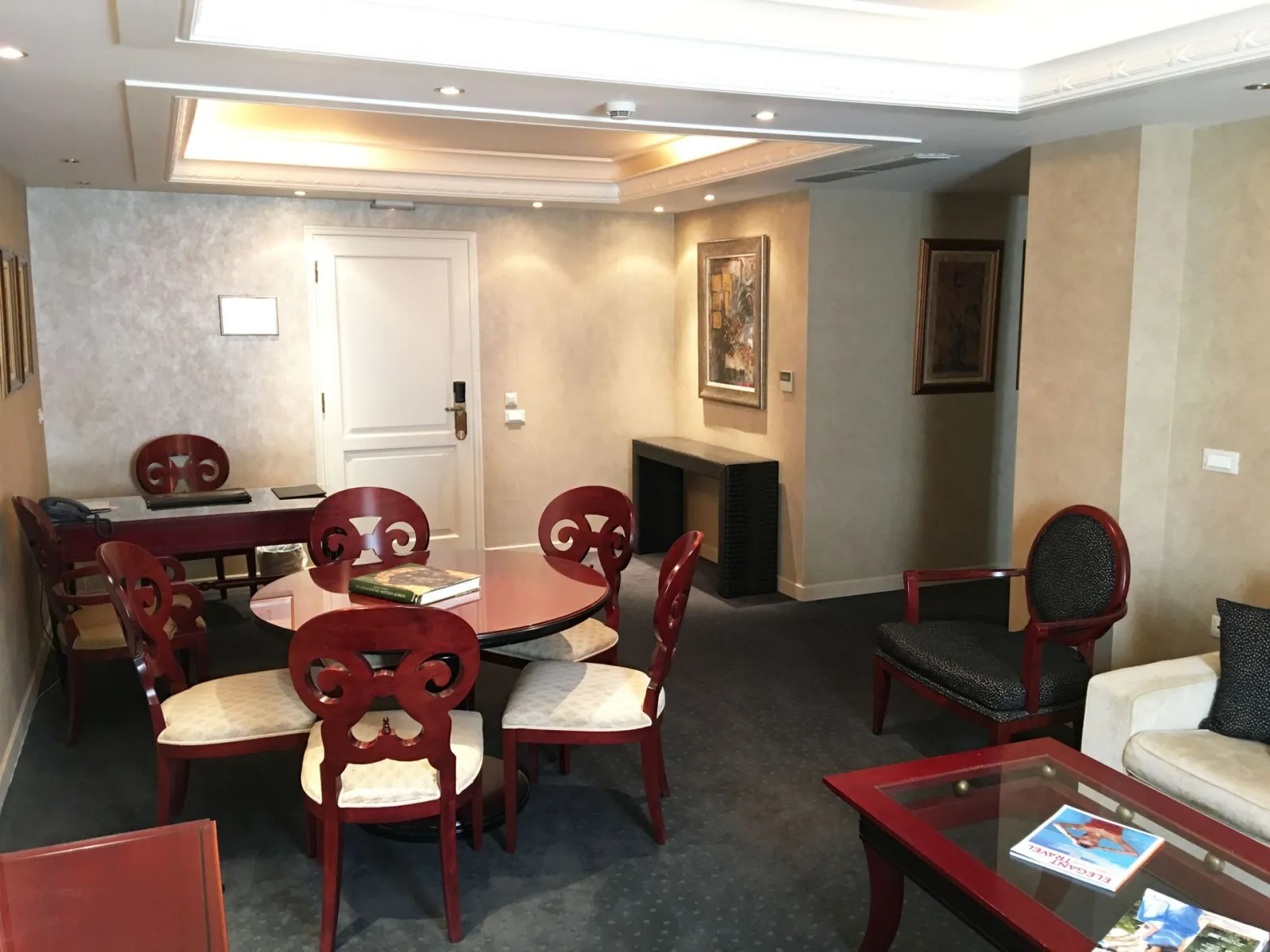 Two-Bedroom Deluxe Suite