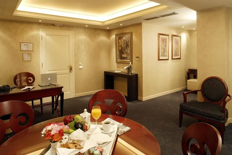 Two-Bedroom Deluxe Suite