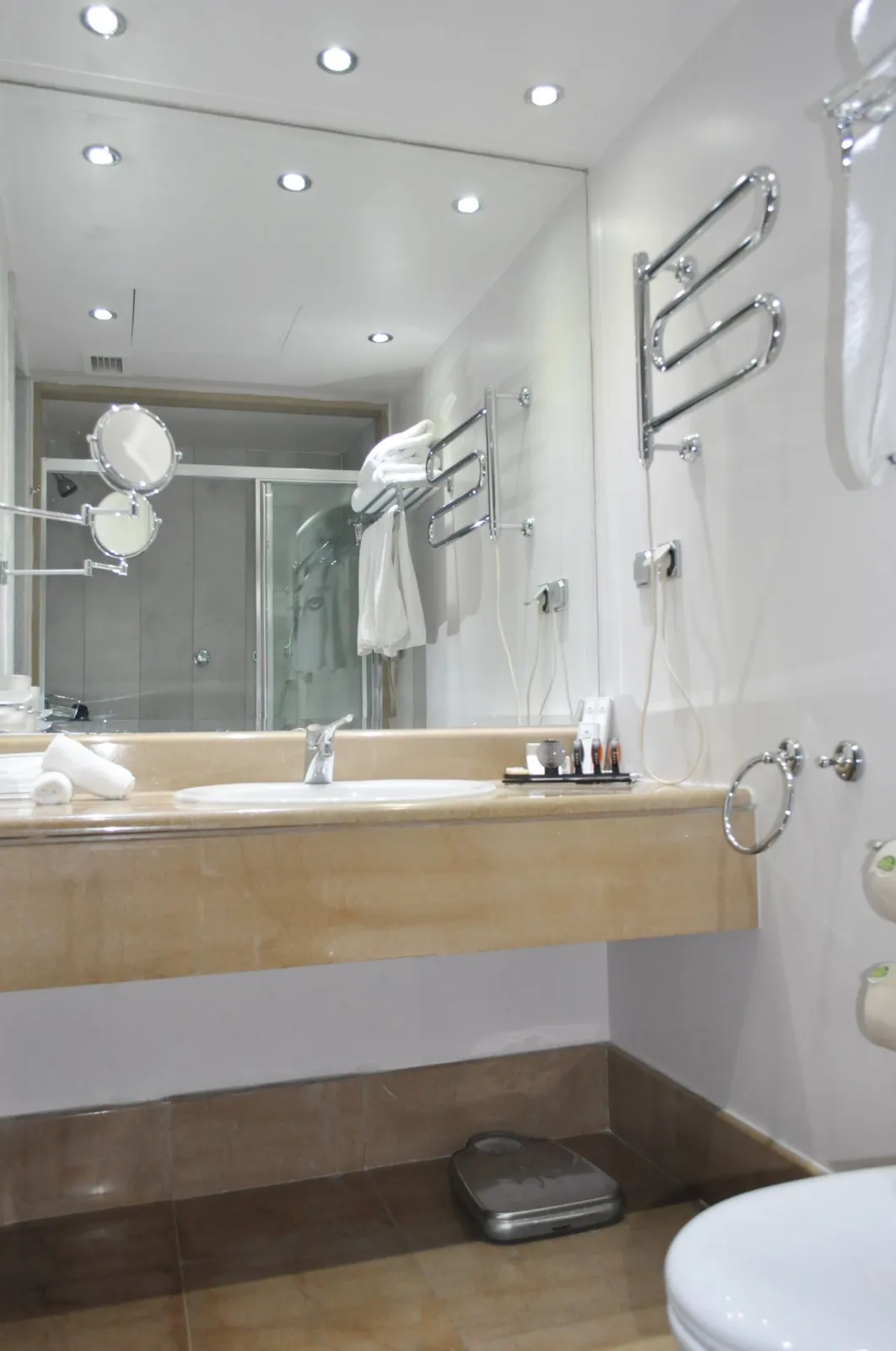 Bristol Suite