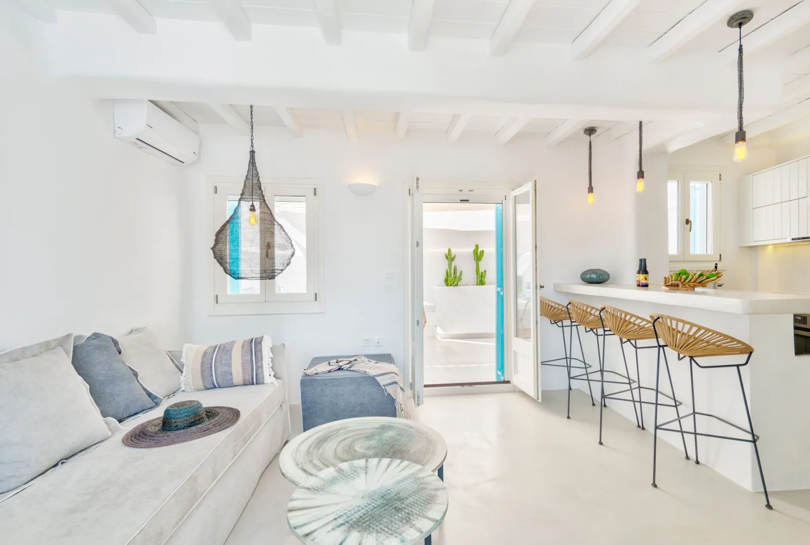 Master Mews Suite with Private Courtyard