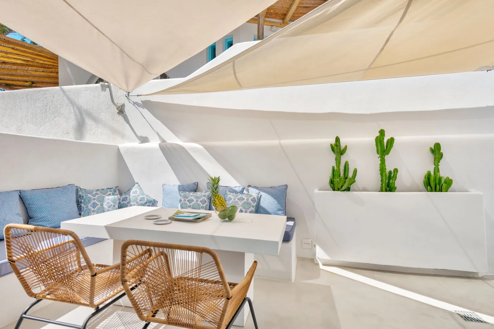 Master Mews Suite with Private Courtyard