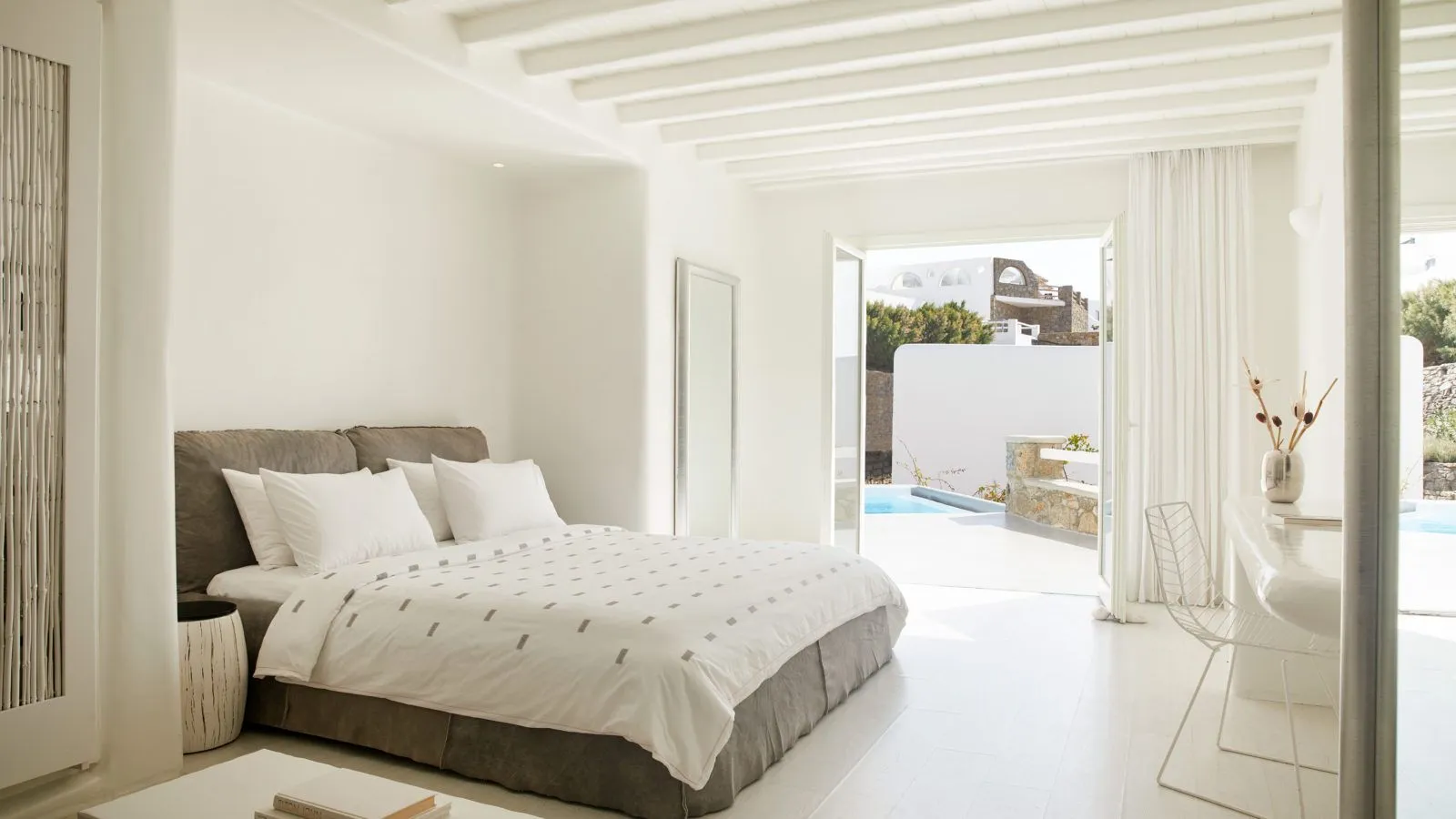 Classic Room with Pool Sea Side View