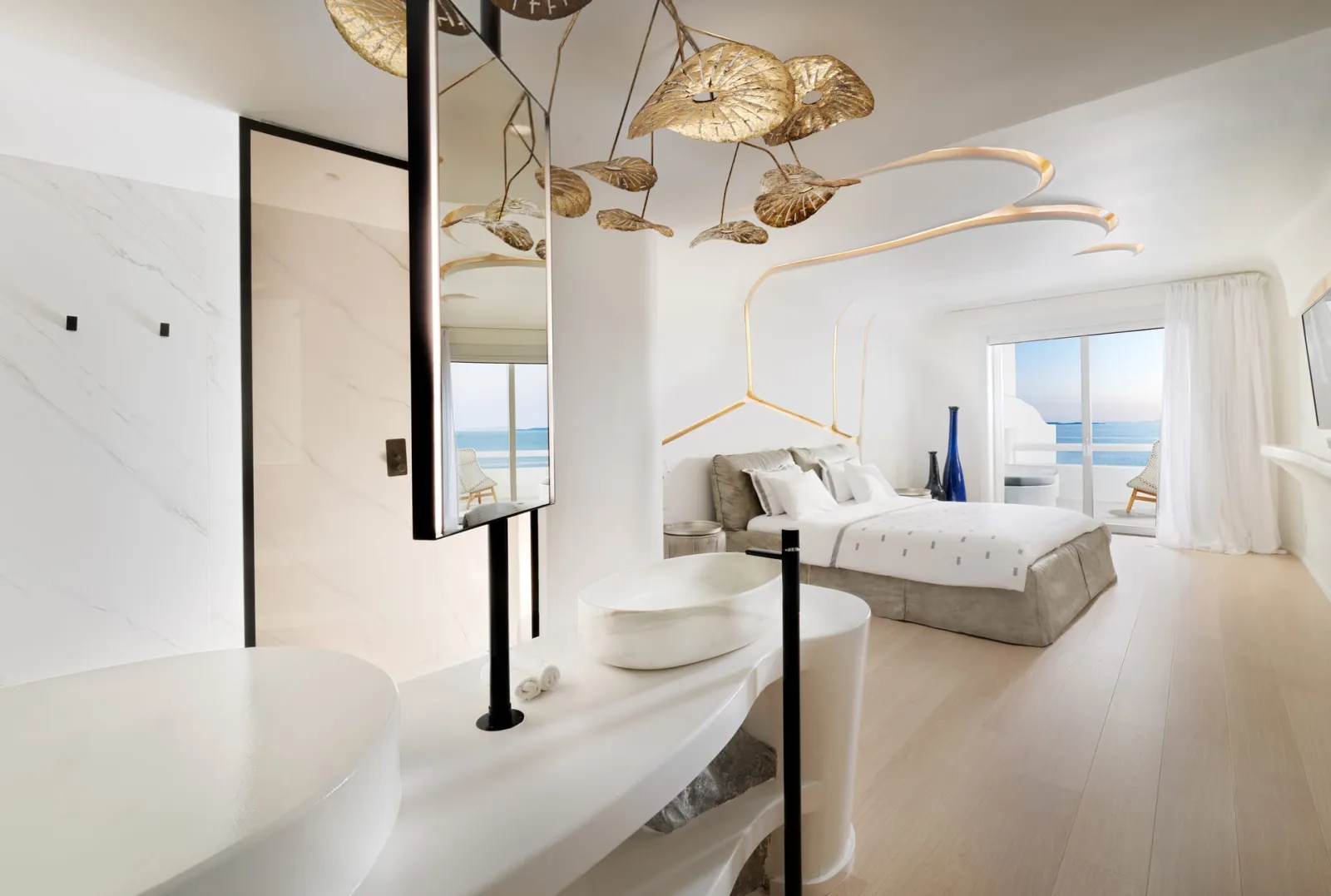 Junior Suite with Outdoor Hot Tub