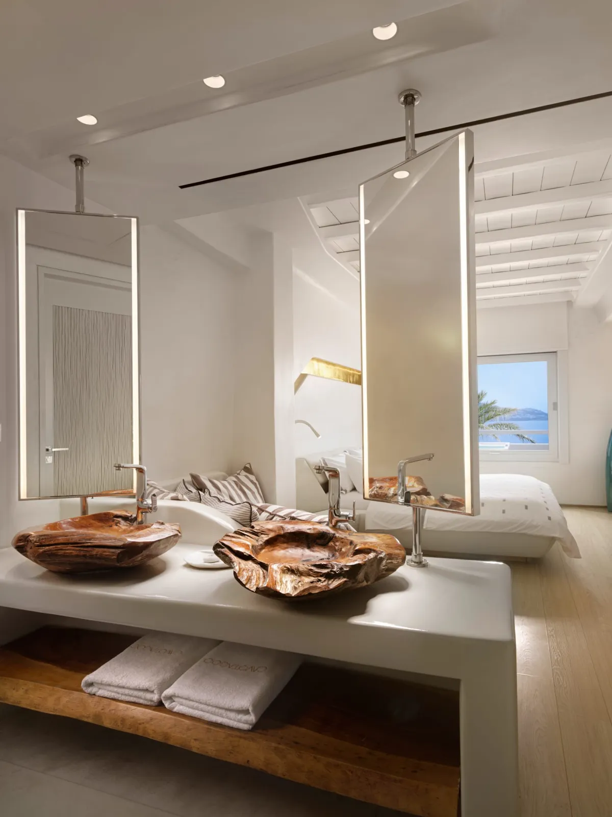 Suite with Outdoor Hot Tub