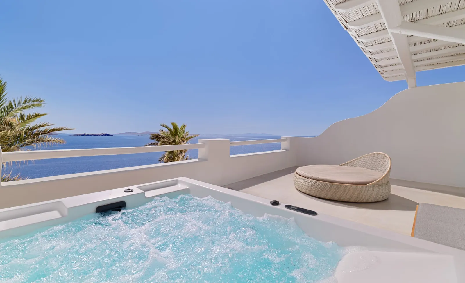 Suite with Outdoor Hot Tub