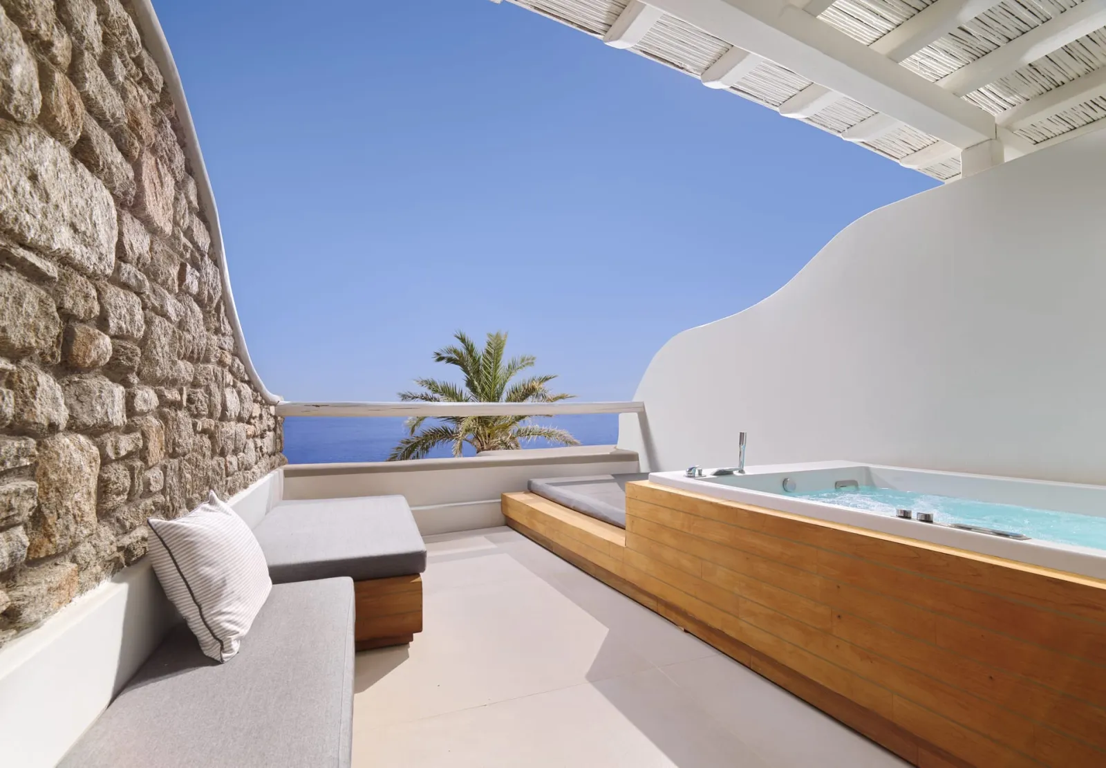 Suite 2 Bedroom with Hot Tub