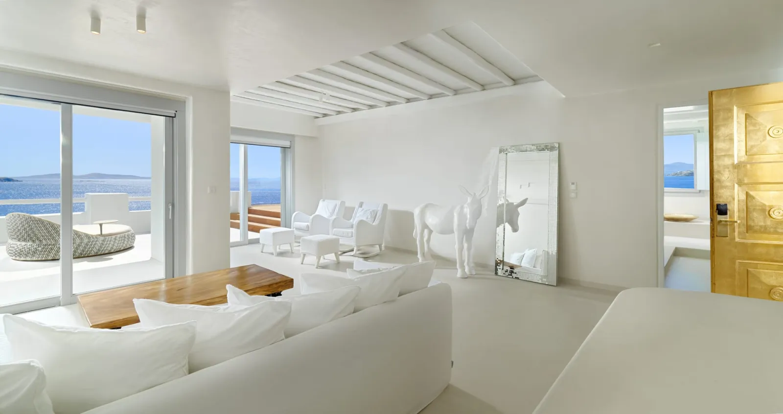 Golden Villa 2-Bedroom with Private Pool