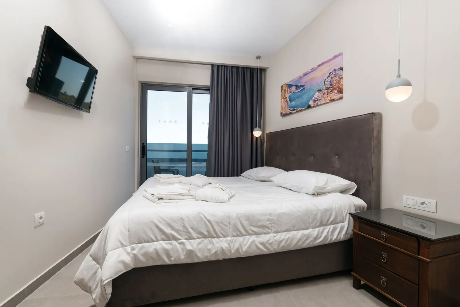 Standard Room with Pool View | 23m²