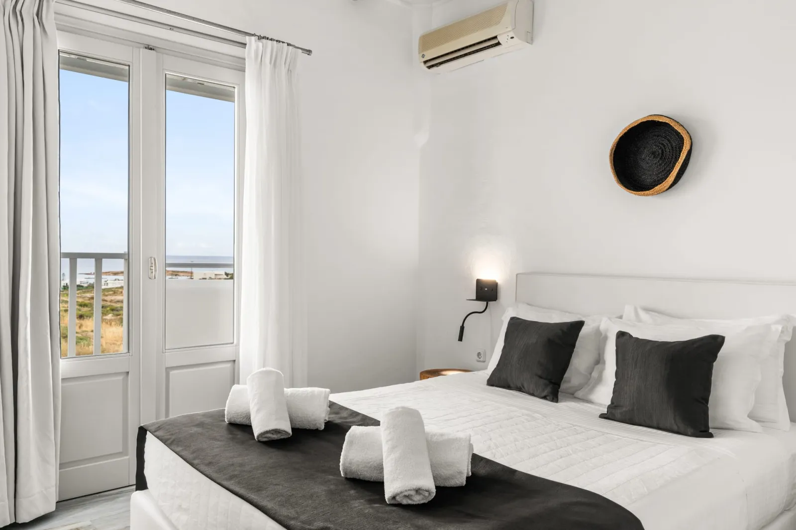 Family Room with Jetted Tub and Sea View