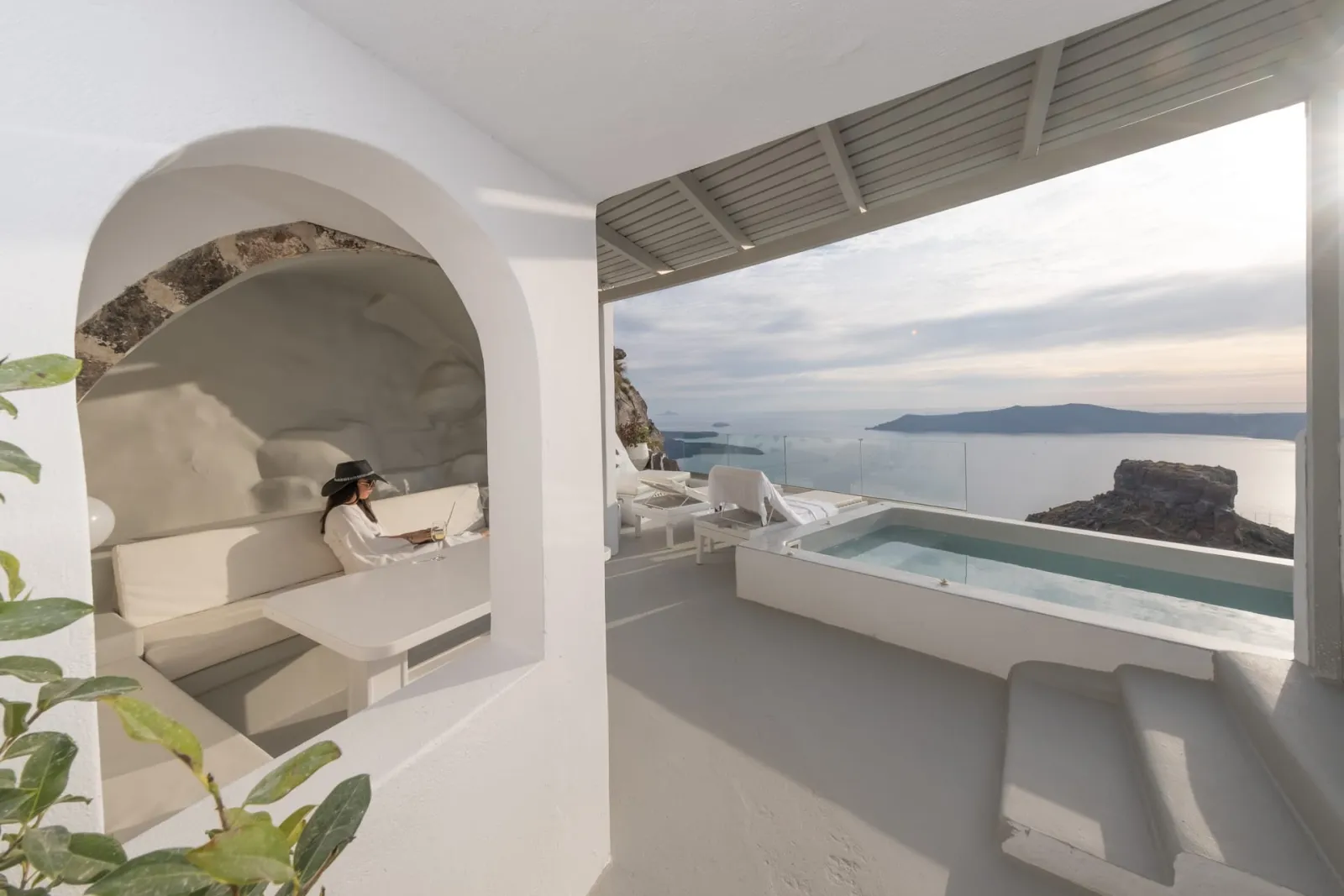 Honeymoon Suite with Indoor Plunge Pool and Caldera View