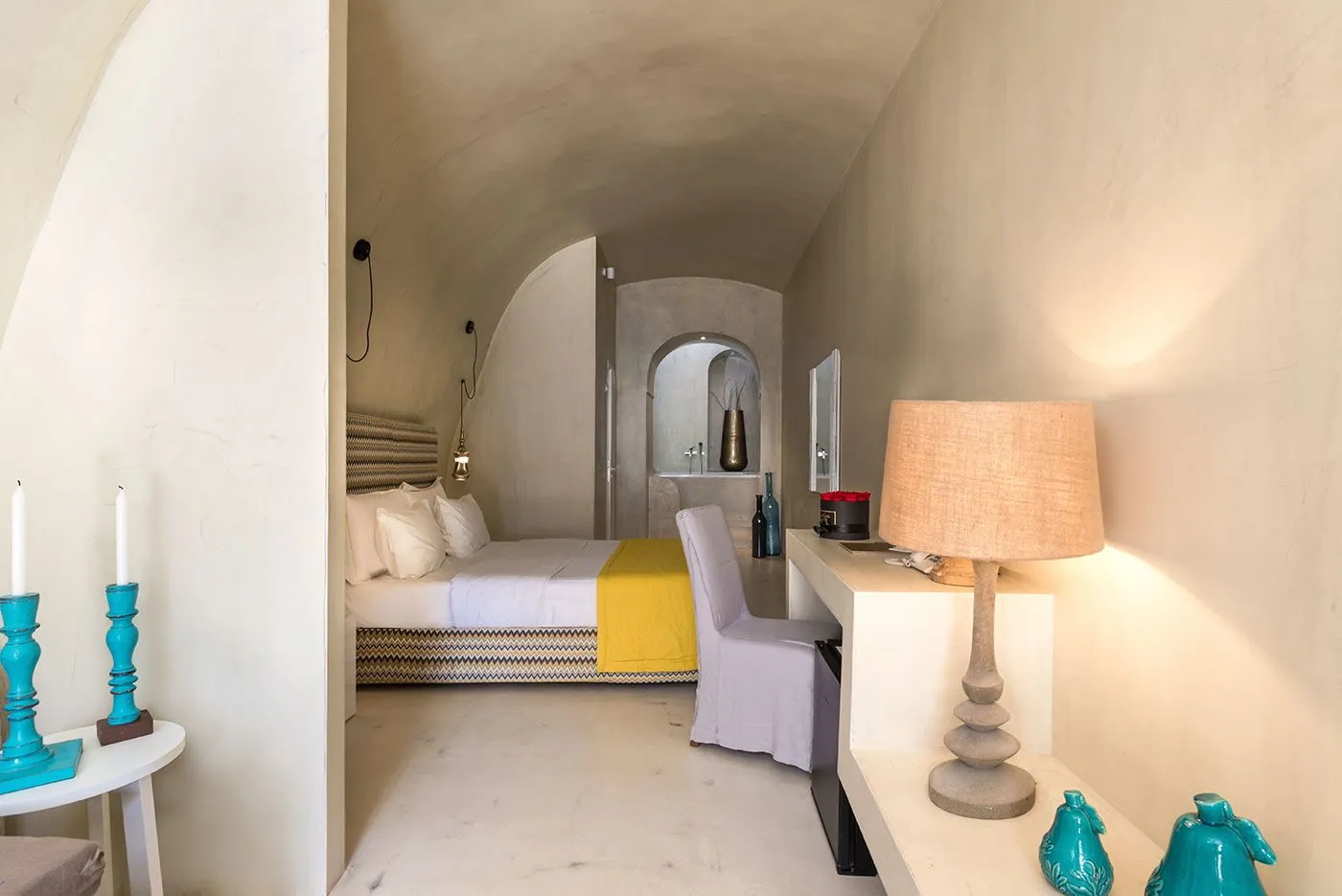 Executive Cave Suite with Hot Tub