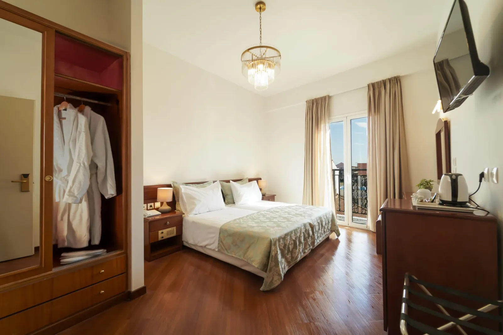 Premium Comfort Room