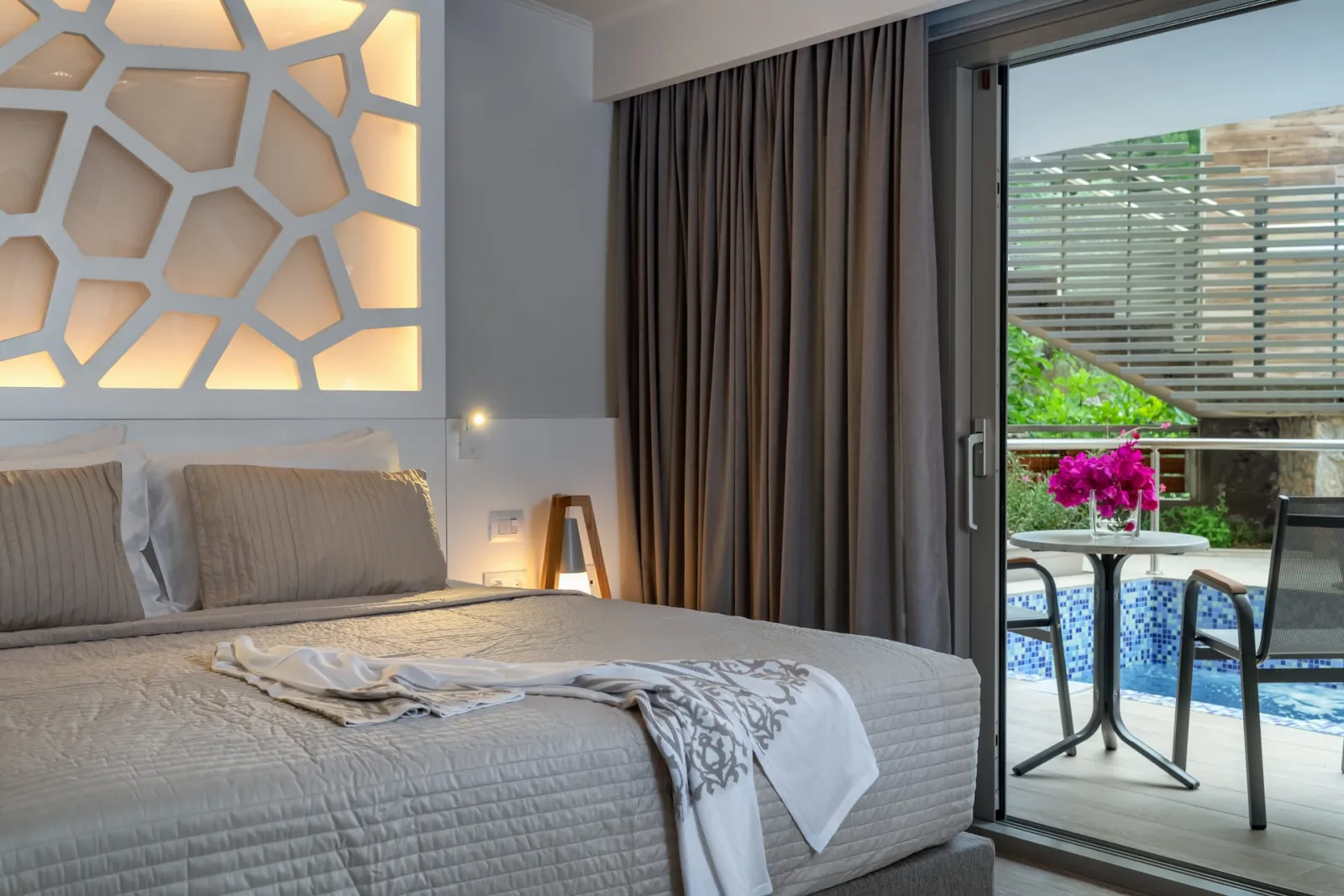 Deluxe Double Room with Plunge Pool