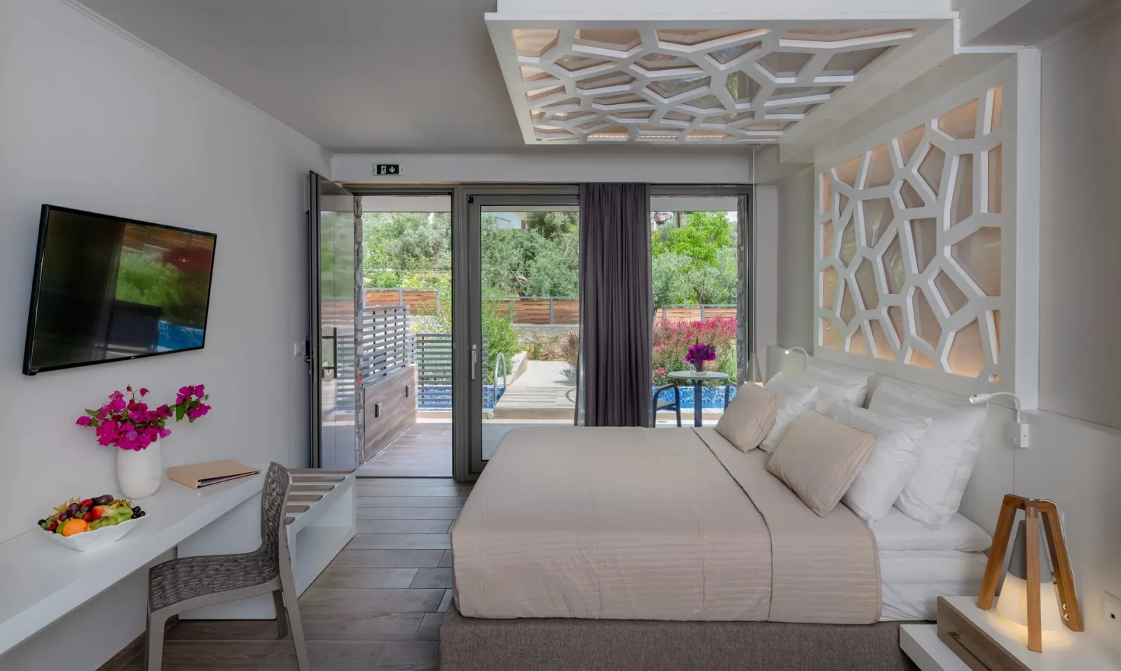 Deluxe Double Room with Plunge Pool