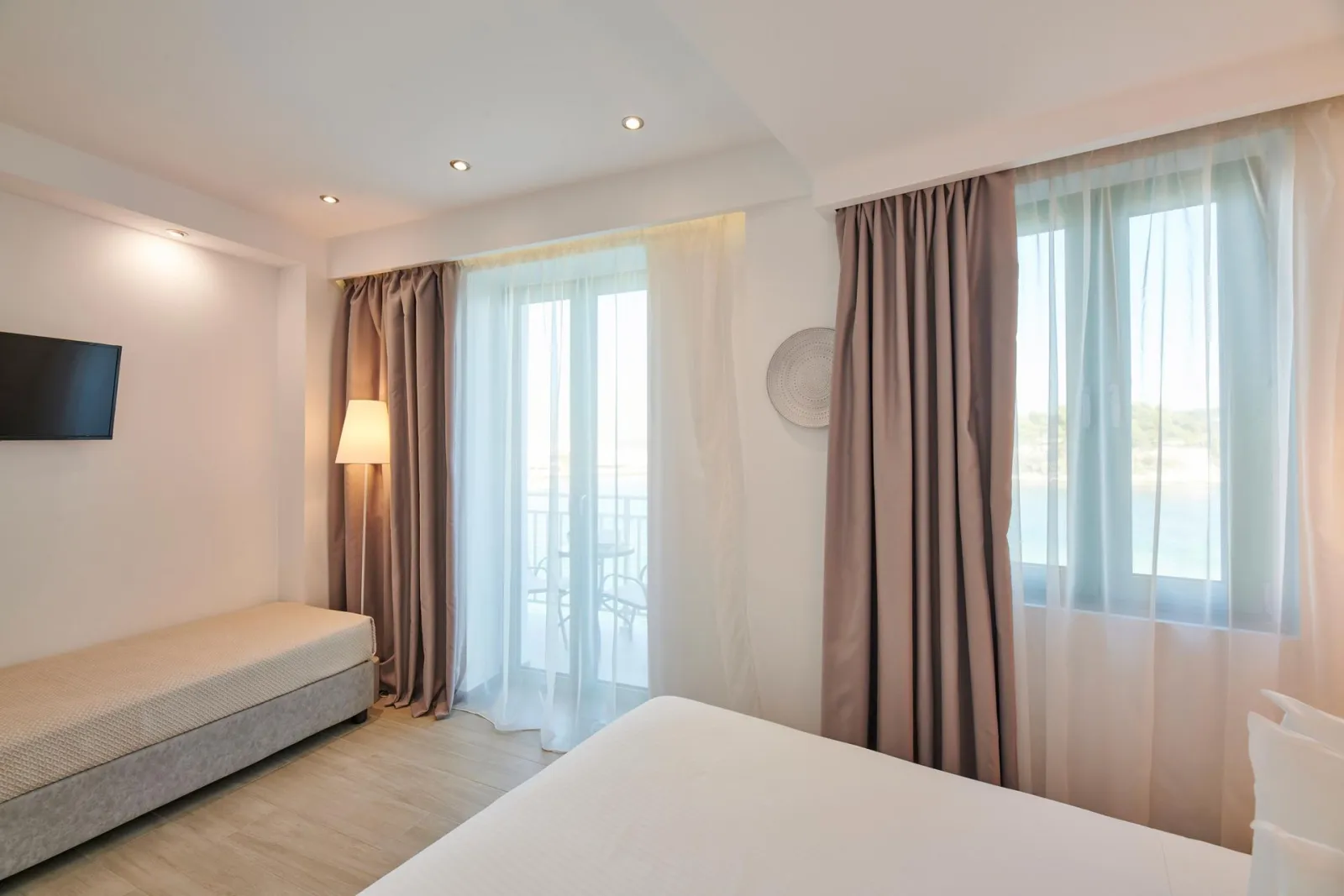 Triple Room 1st Floor with Sea View