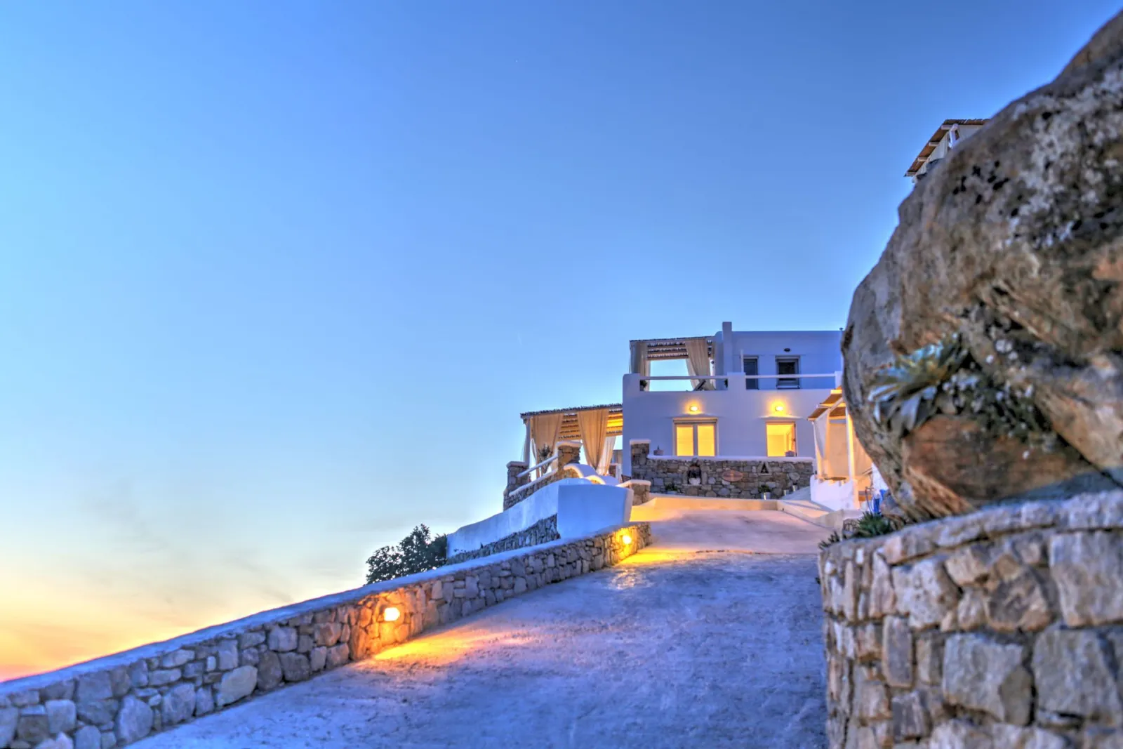 The Skyline Seaview Villa with Outdoor Hot Tub