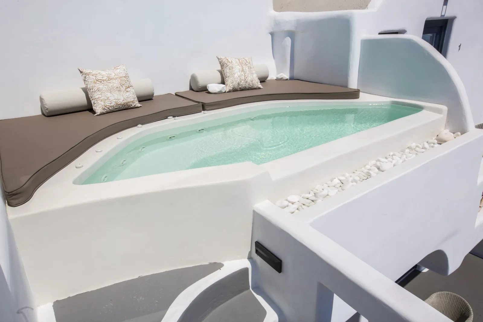2 Chic Suite Outdoor Jacuzzi Caldera View