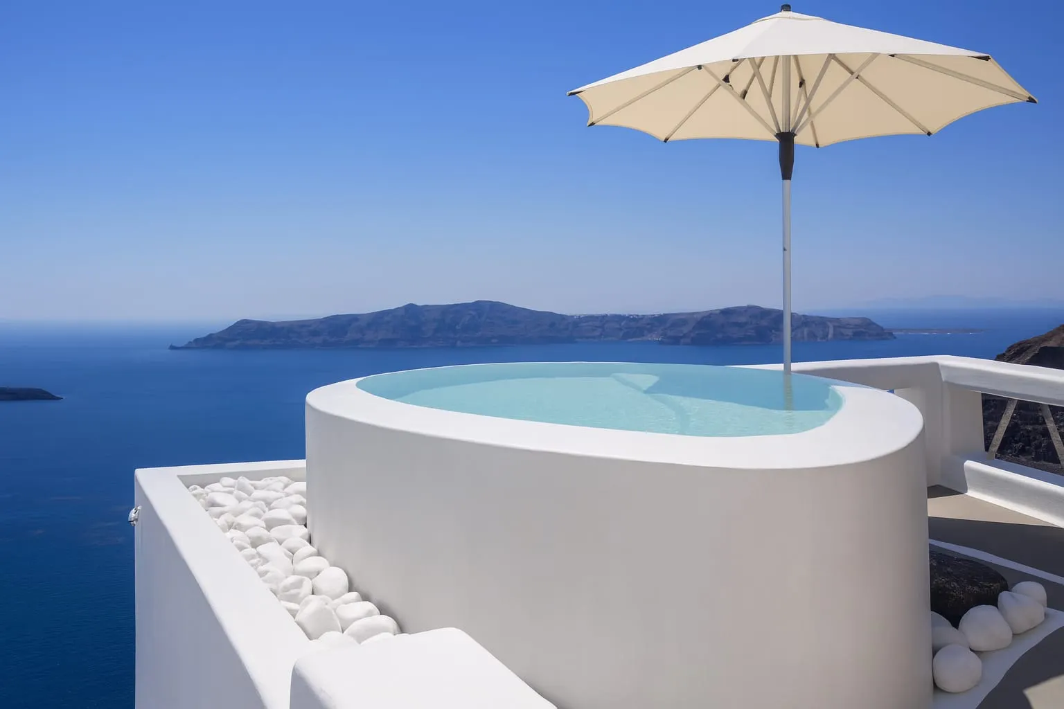 5 Executive Chic Suite Outdoor Jacuzzi Caldera View