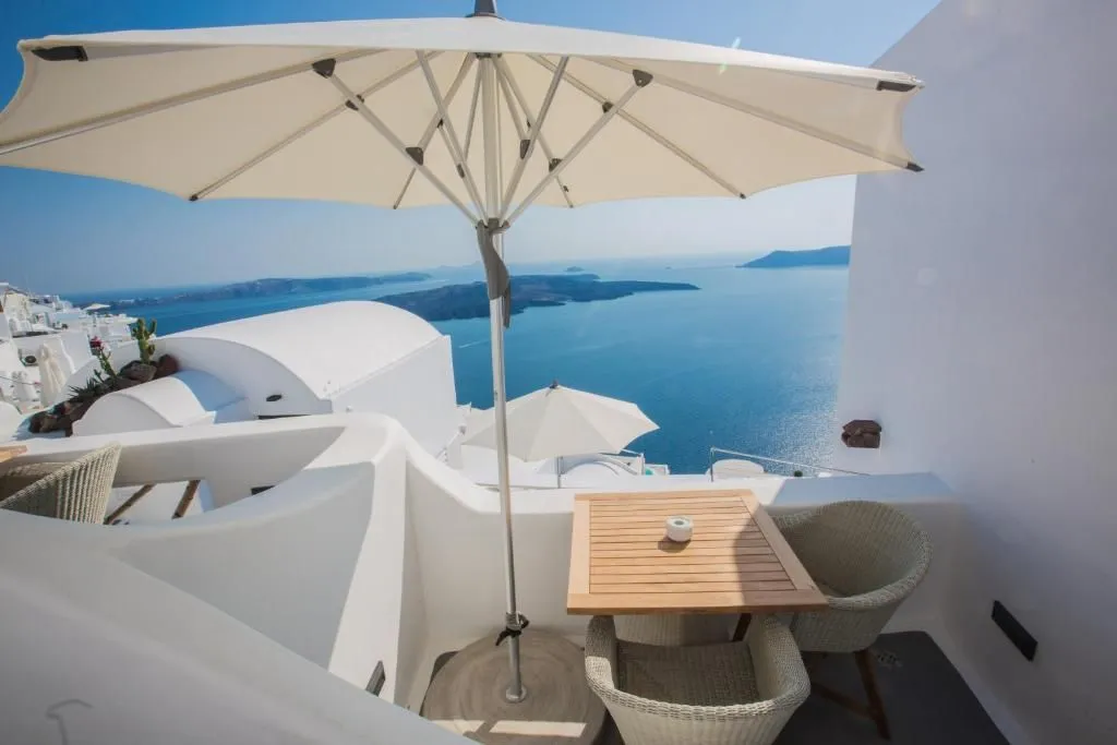 6 Standard Suite Caldera View