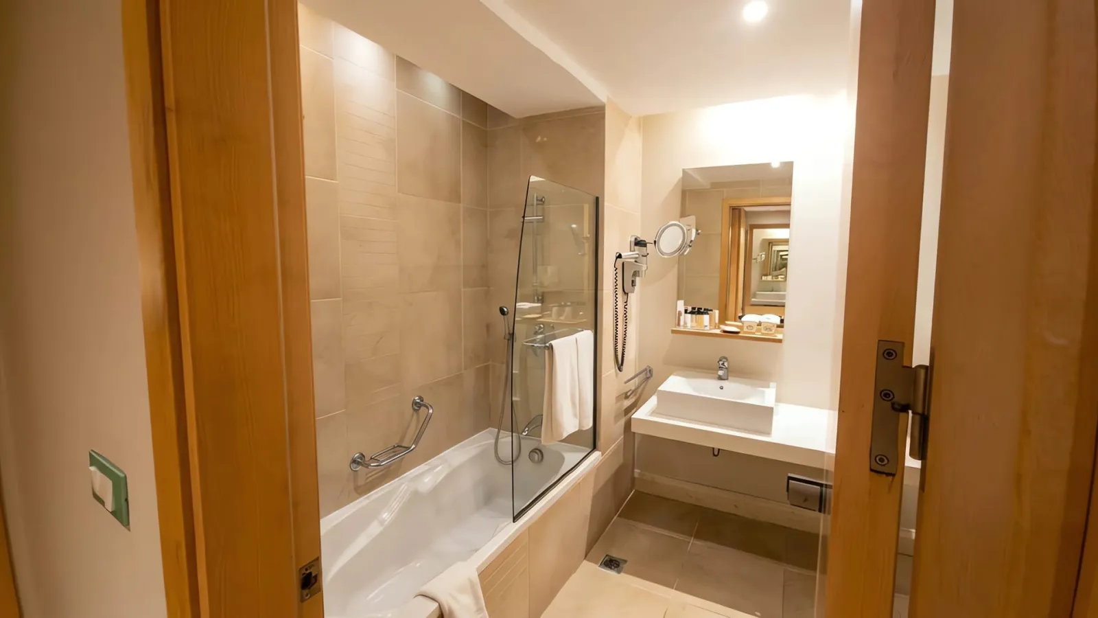 Garden Suite with Kitchenette