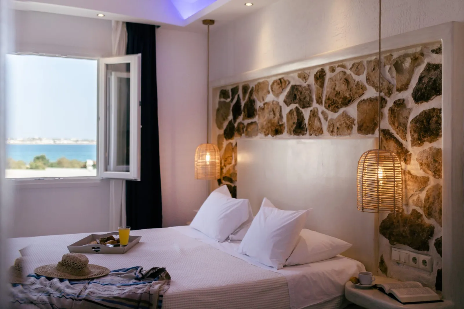 Deluxe Double Sea - SeaSide View