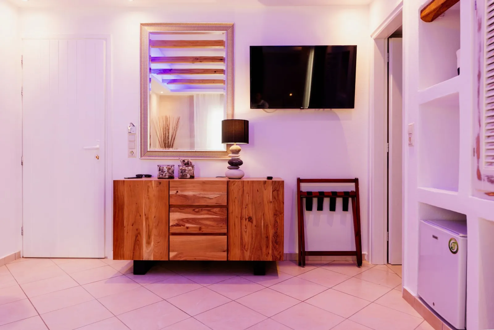 Junior Suite SideSeaView