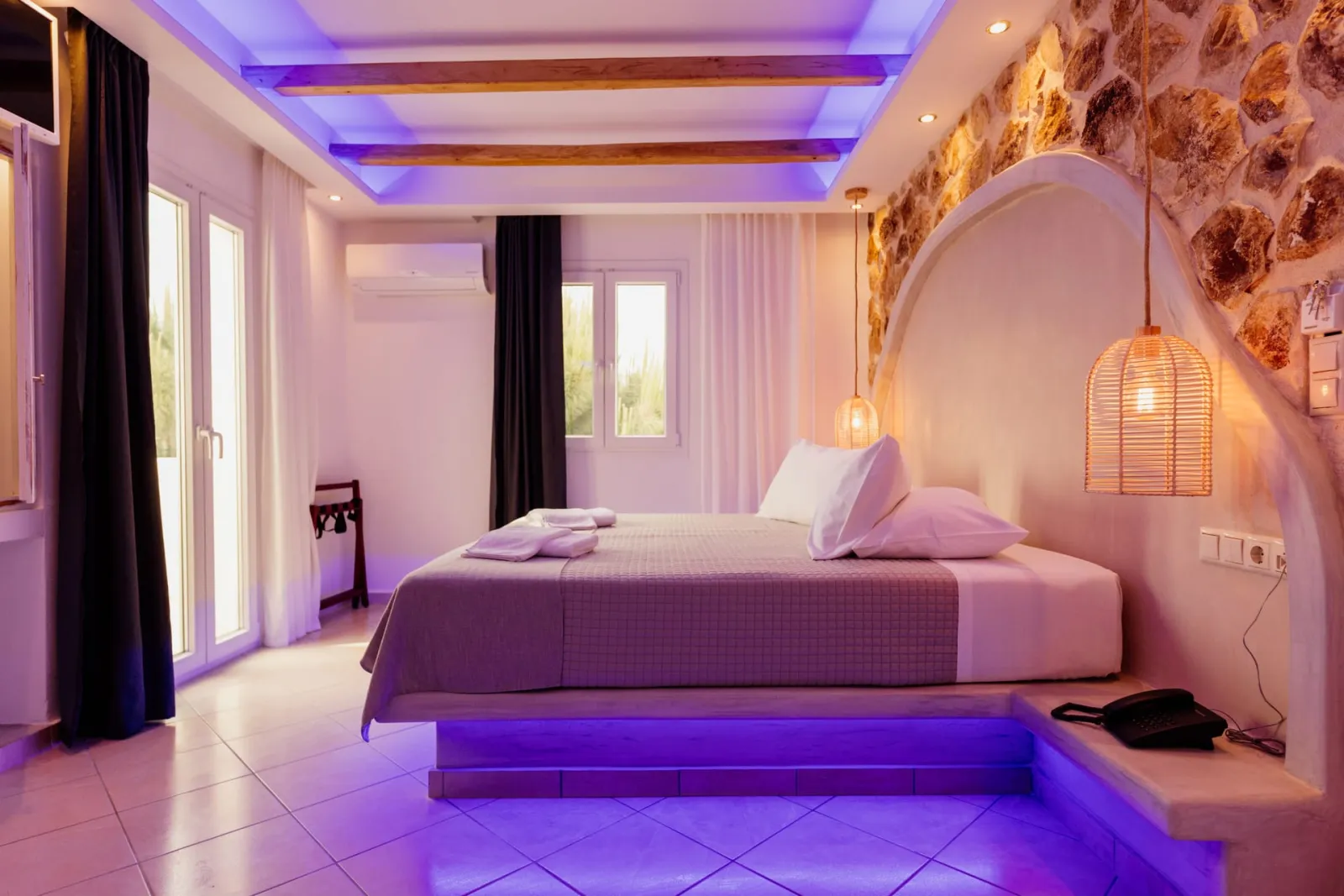 Junior Suite SideSeaView