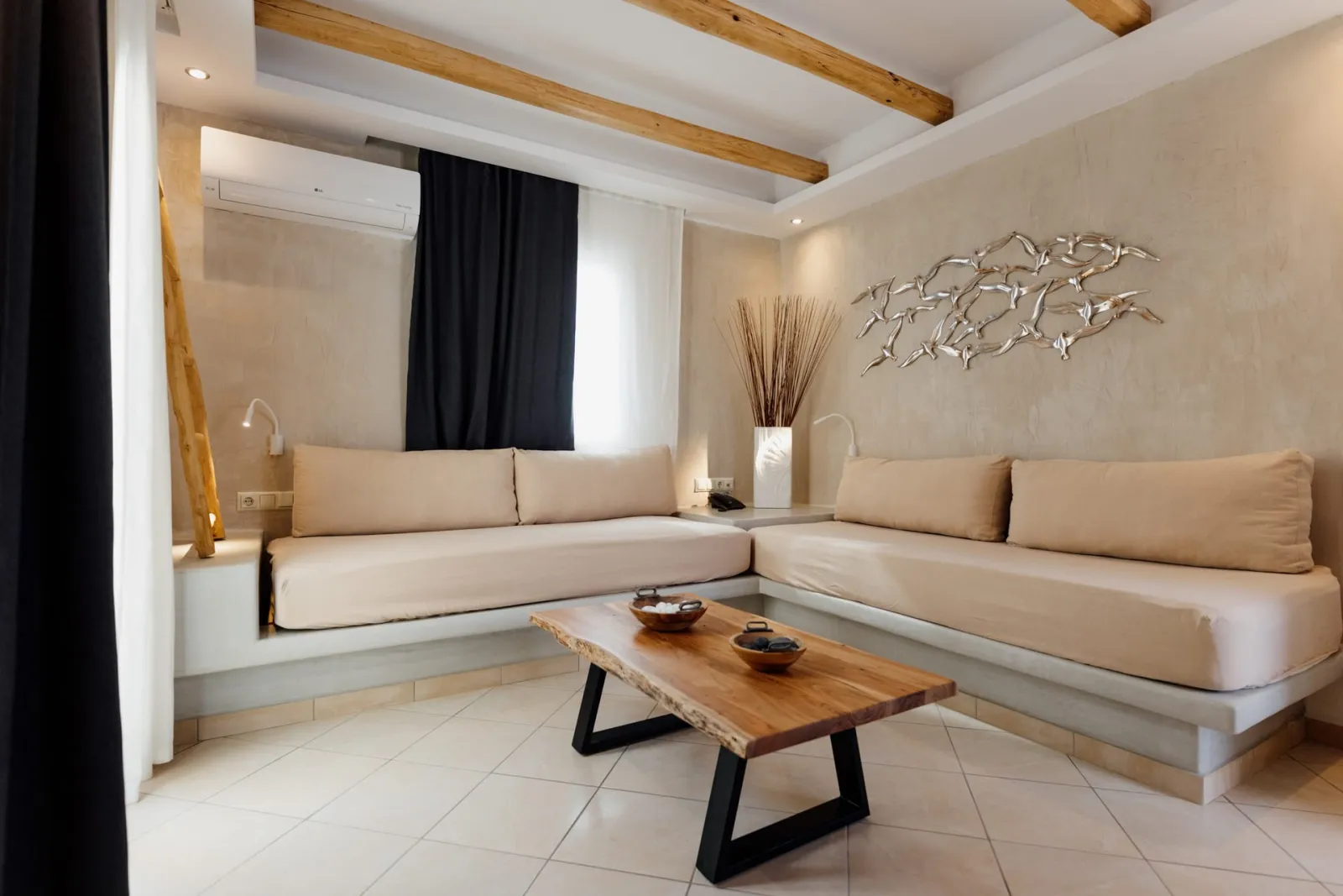 Junior Suite SideSeaView