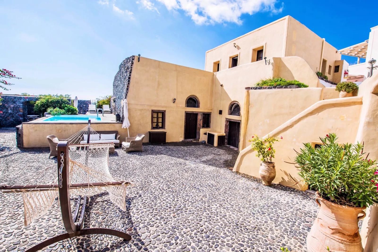Mansion Kyani