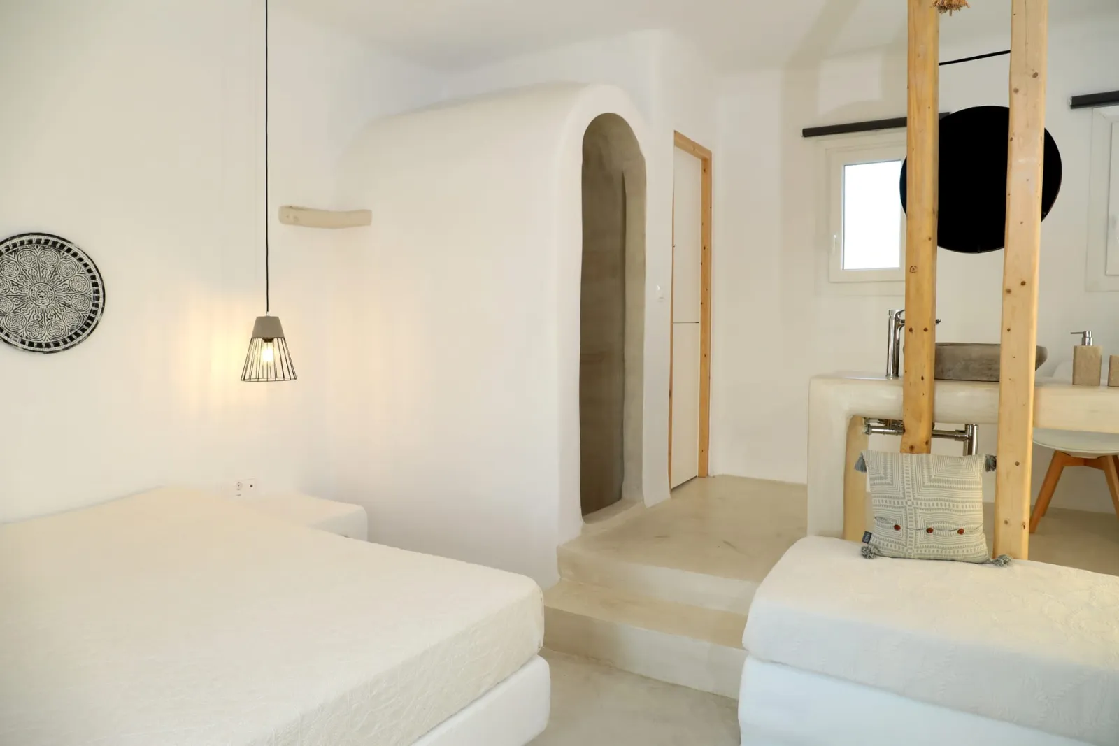 Honeymoon Suite with outdoor hot tub and sea view