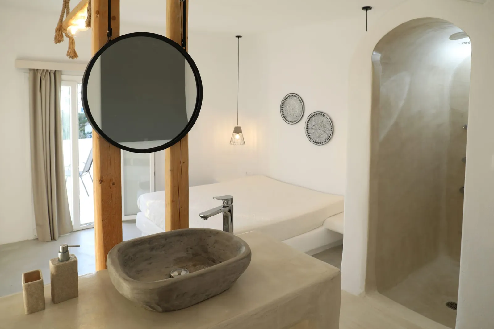 Honeymoon Suite with outdoor hot tub and sea view