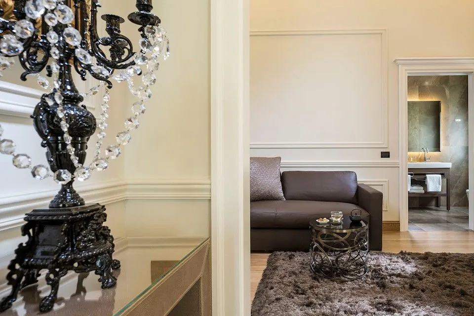Deluxe Queen Suite