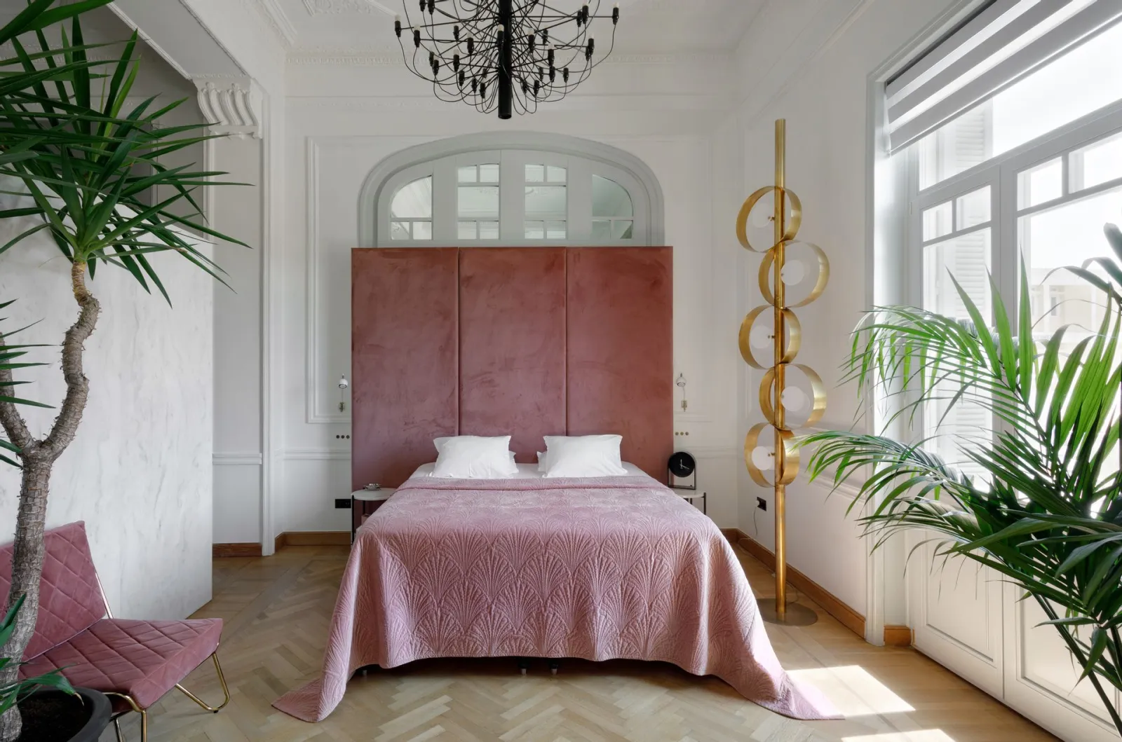 Dionyssos Suite with Balcony and Free-Standing Bath Tub
