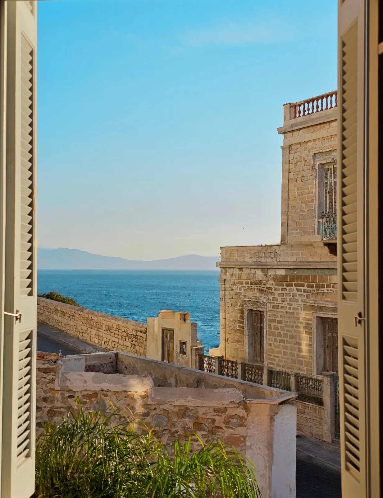 Naxos Suite with Sea View Balcony and Free-Standing Bath Tub