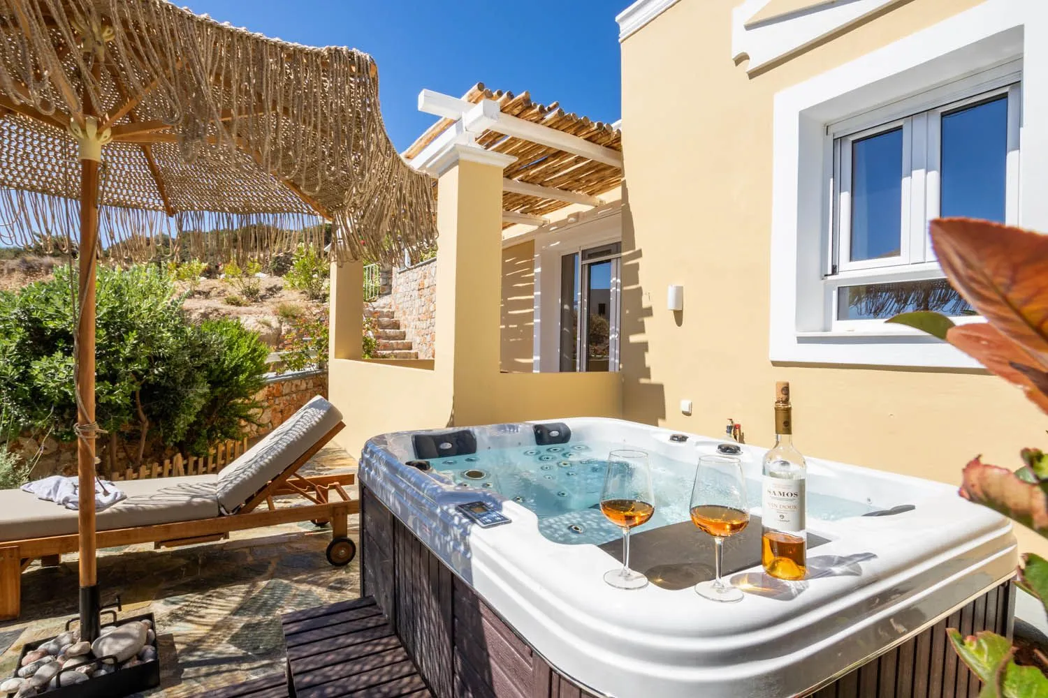 Villa Skinos with jacuzzi outside