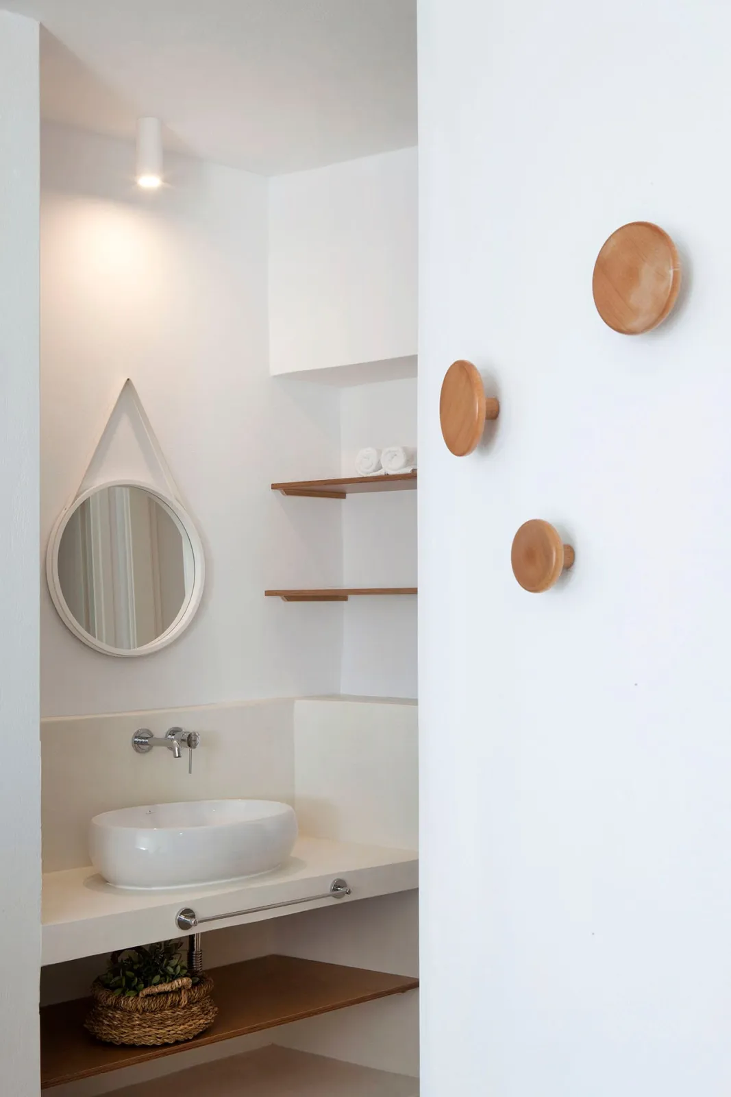 1-Bedroom Apartment(No 5)
