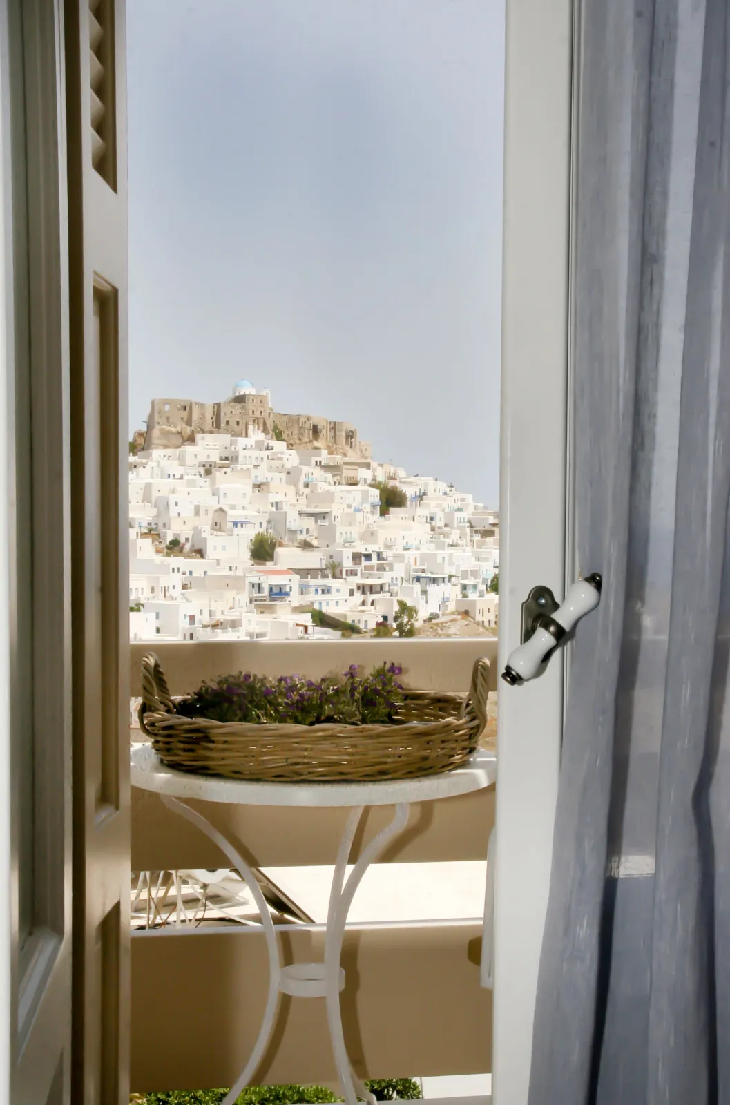 Luxury Studio with Sea & Castle View