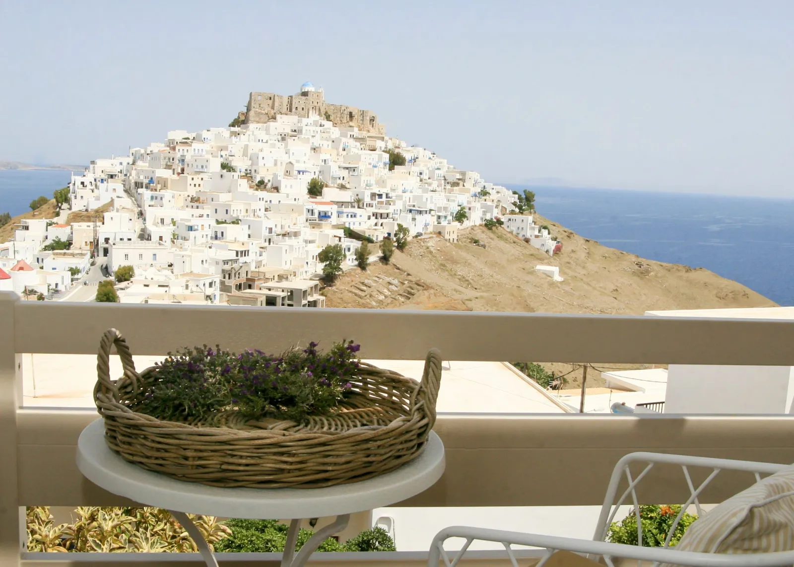Luxury Studio with Sea & Castle View