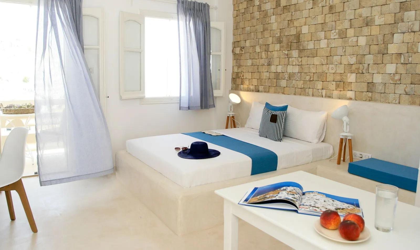 Luxury Studio with Sea & Castle View